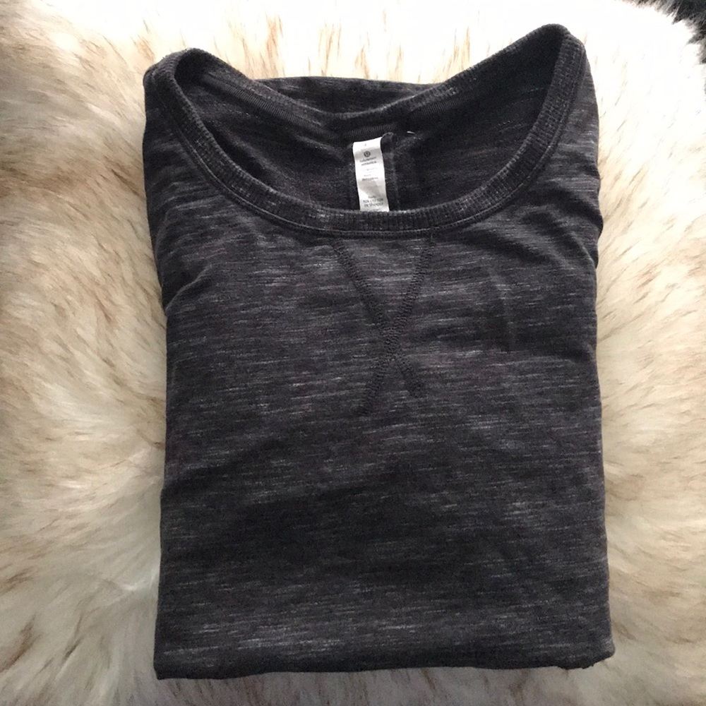 Long Sleeve Lululemon Sweater / crew neck top